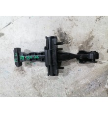 Ограничитель двери передний левый