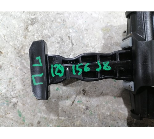 Ограничитель двери передний левый