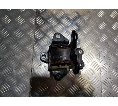 Кронштейн опоры двигателя