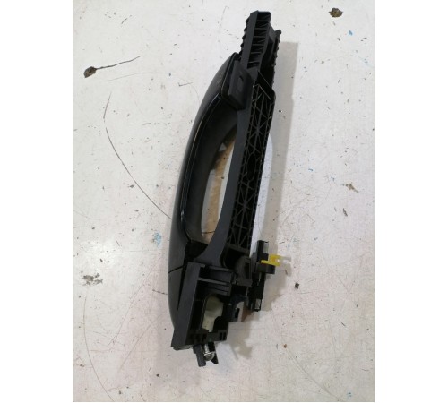 Ручка двери передняя правая наружная