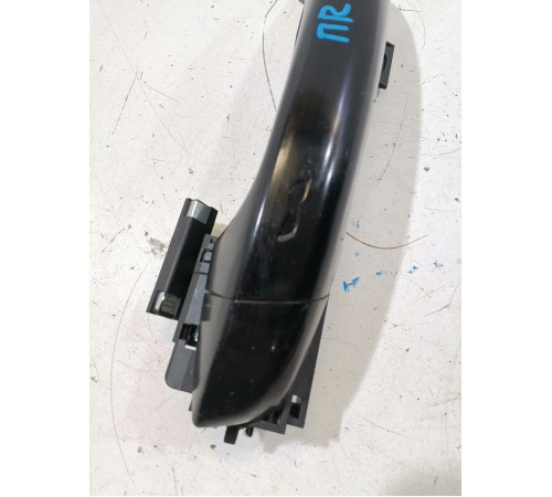 Ручка двери передняя правая наружная