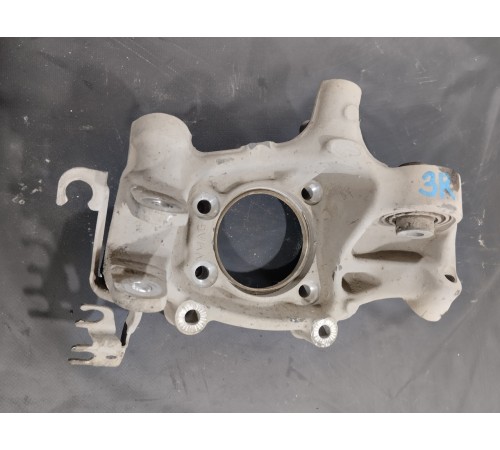 Кулак поворотный(задний правый)