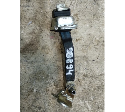 Ограничитель двери передней левой