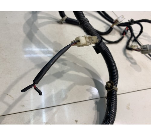 Электропроводка двери (передняя, левая)