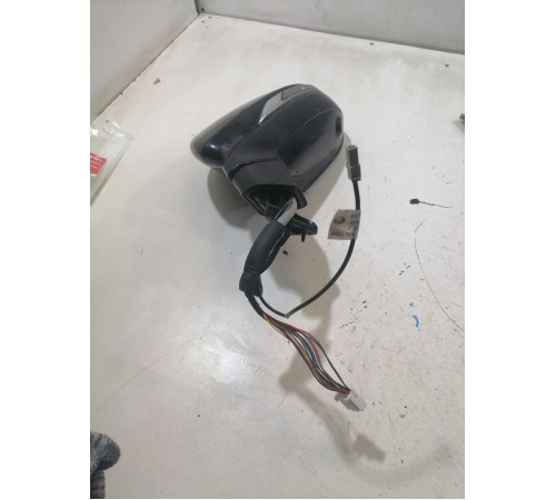 Зеркало заднего вида боковое левое