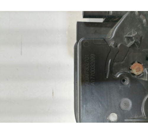 Замок двери задний левый