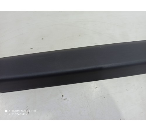 Обшивка двери багажника