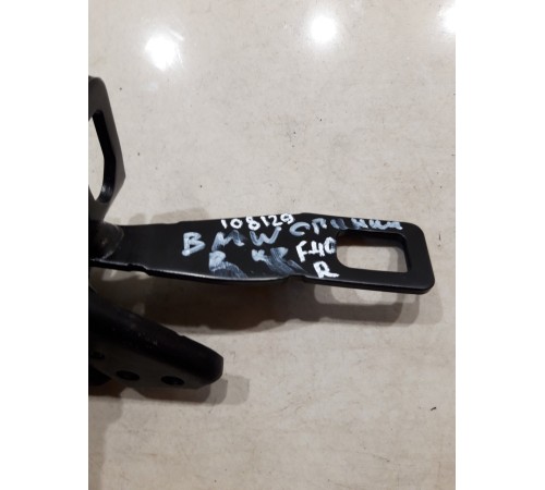 Кронштейн(крепление) спинки заднего сиденья правый