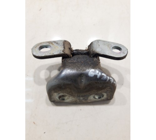 Петля двери (задняя, левая, верхняя)