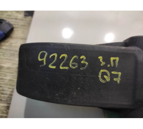 Ограничитель двери(задний правый)