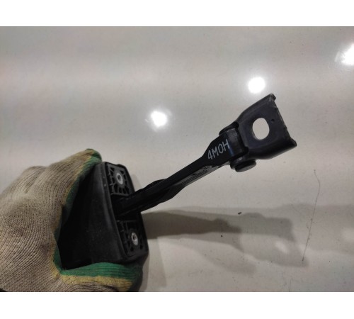 Ограничитель двери(задний правый)