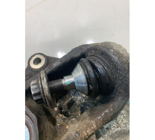 Кулак поворотный(задний левый)