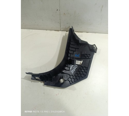 Обшивка передней стойки правая нижняя