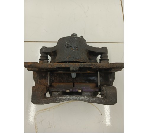 Суппорт передний правый