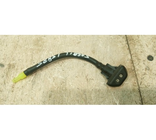 Форсунка омывателя крышки багажника