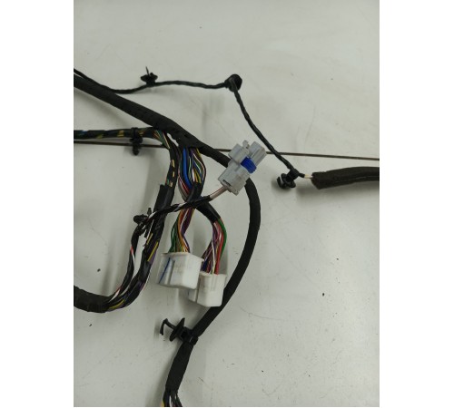 Электропроводка двери передняя левая