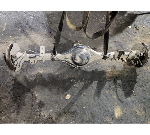 Задний мост в сборе