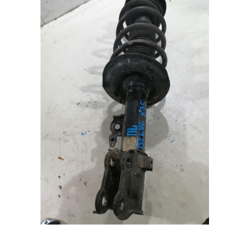 Амортизатор подвески передний левый в сборе