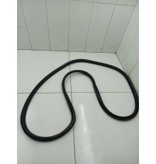 Уплотнитель двери задний правый