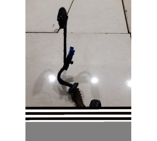 Амортизатор крышки багажника(левый)