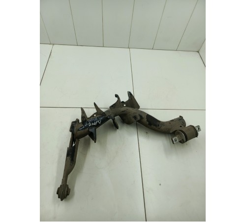 Рычаг подвески задний левый