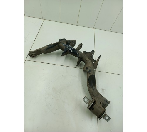 Рычаг подвески задний левый