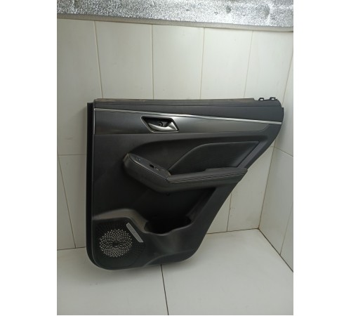 Обшивка двери задняя правая