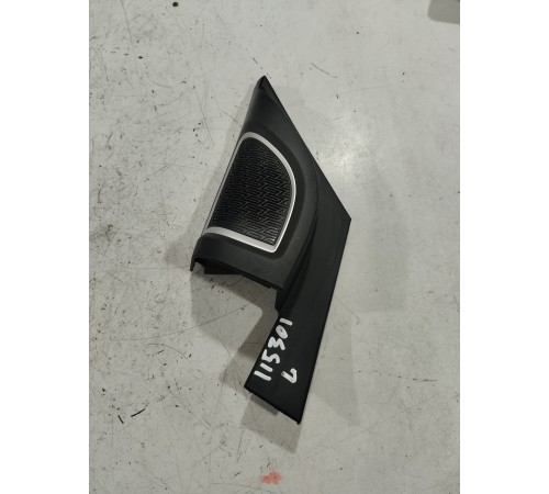 Накладка двери передняя левая с динамиком