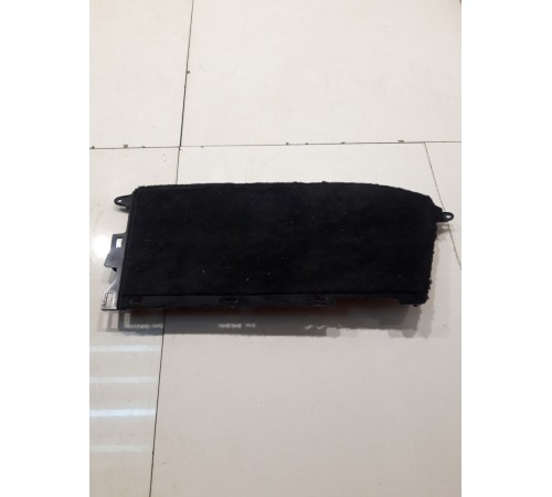 Обшивка центральной консоли (задняя, левая)