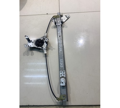 Стеклоподъёмник (задний, правый)