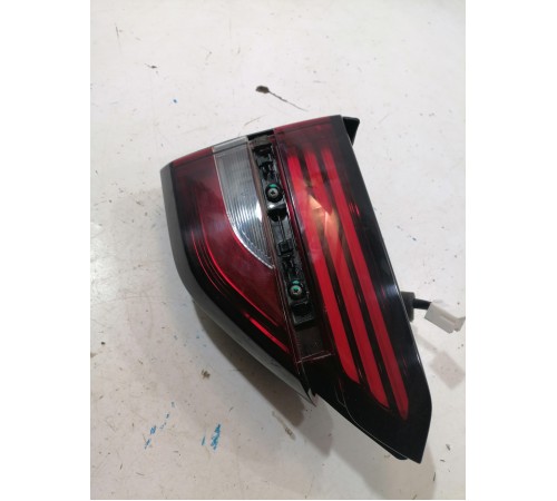 Фонарь задний внутренний левый