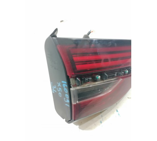 Фонарь задний внутренний левый