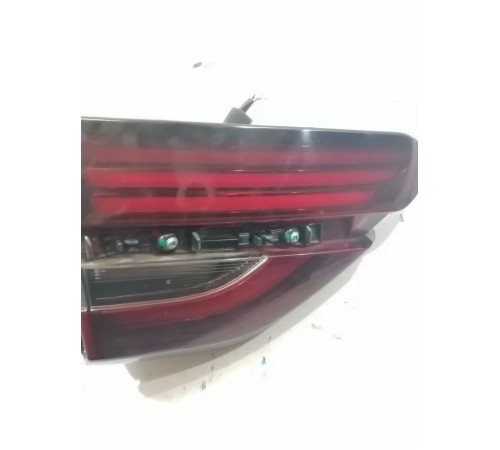 Фонарь задний внутренний левый