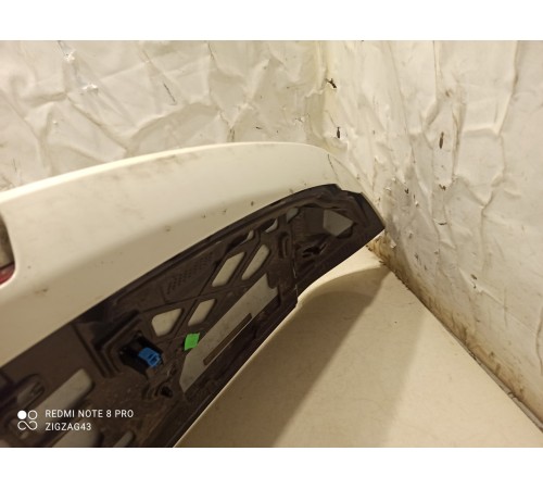 Спойлер багажника