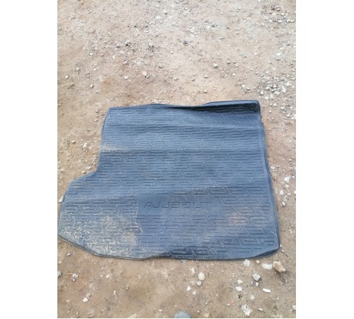 Коврик багажника