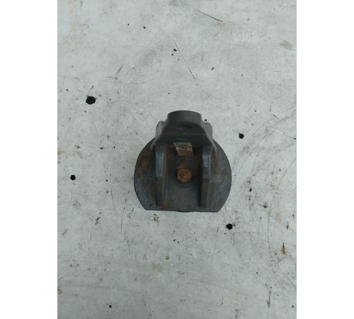 Кронштейн отбойника передней рессоры