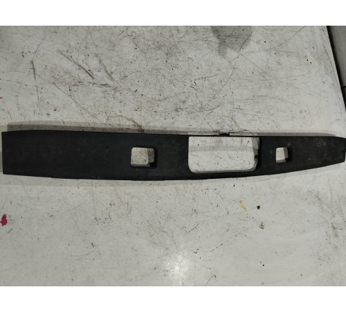 Накладка крышки багажника