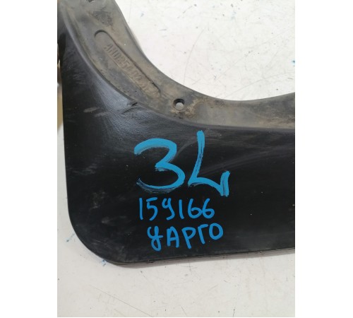 Брызговик задний левый
