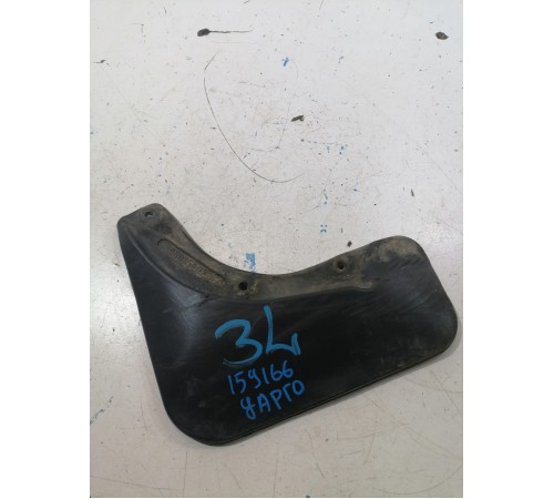 Брызговик задний левый