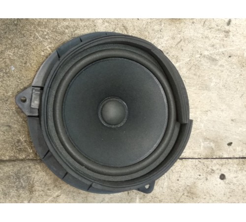 Динамик передний левый