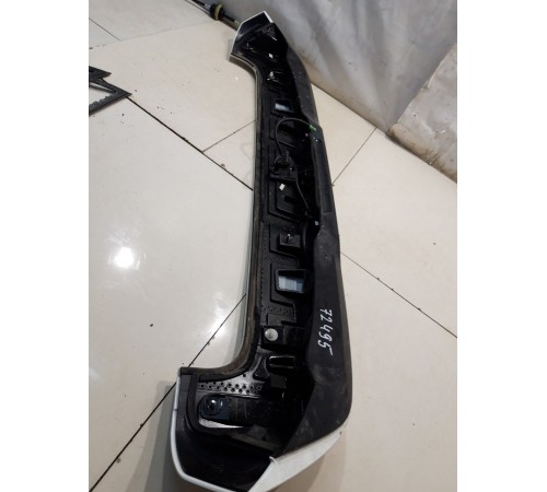 Спойлер крышки багажника