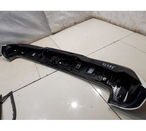 Спойлер крышки багажника