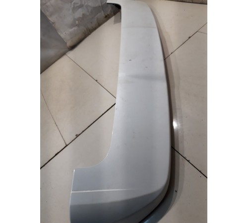 Спойлер крышки багажника