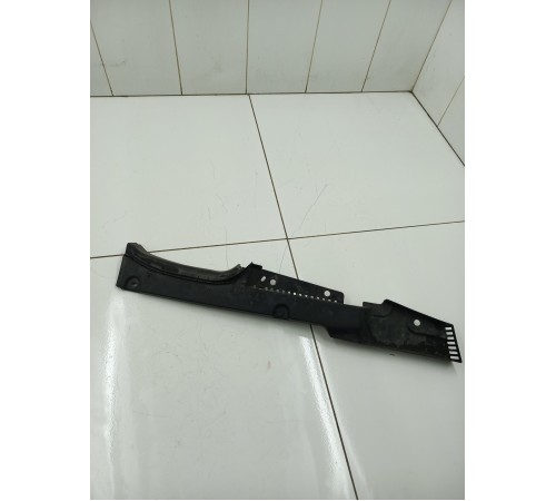 Пыльник крыла передний левый