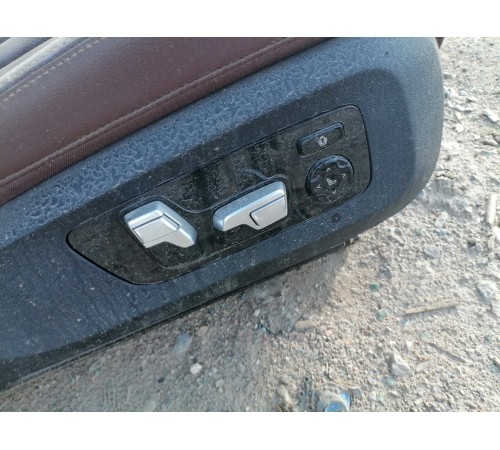 Сиденье переднее правое