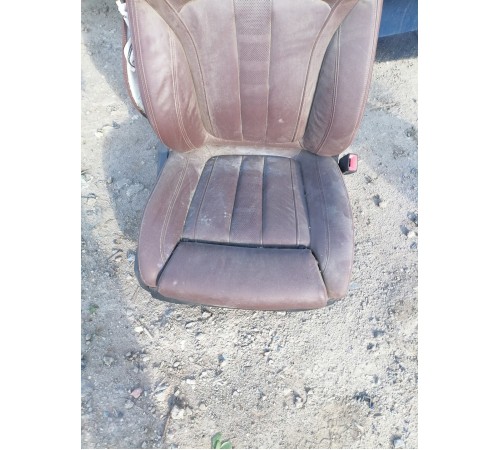 Сиденье переднее правое