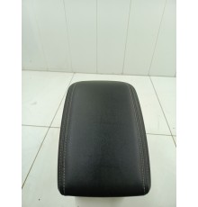 Подголовник центральной консоли