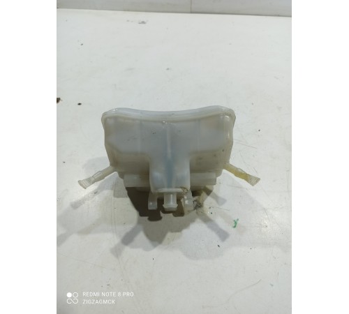 Бачок главного тормозного цилиндра