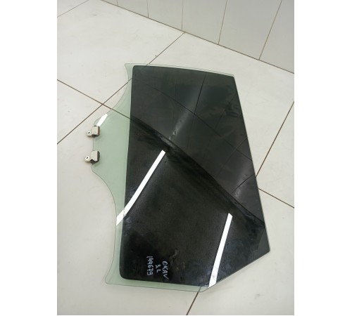 Стекло двери заднее левое