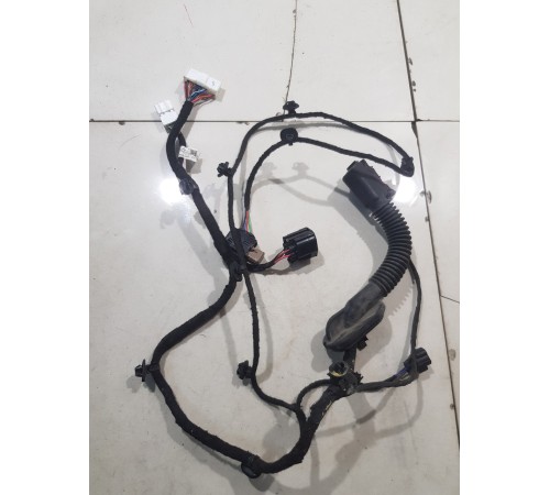 Электропроводка двери передняя левая